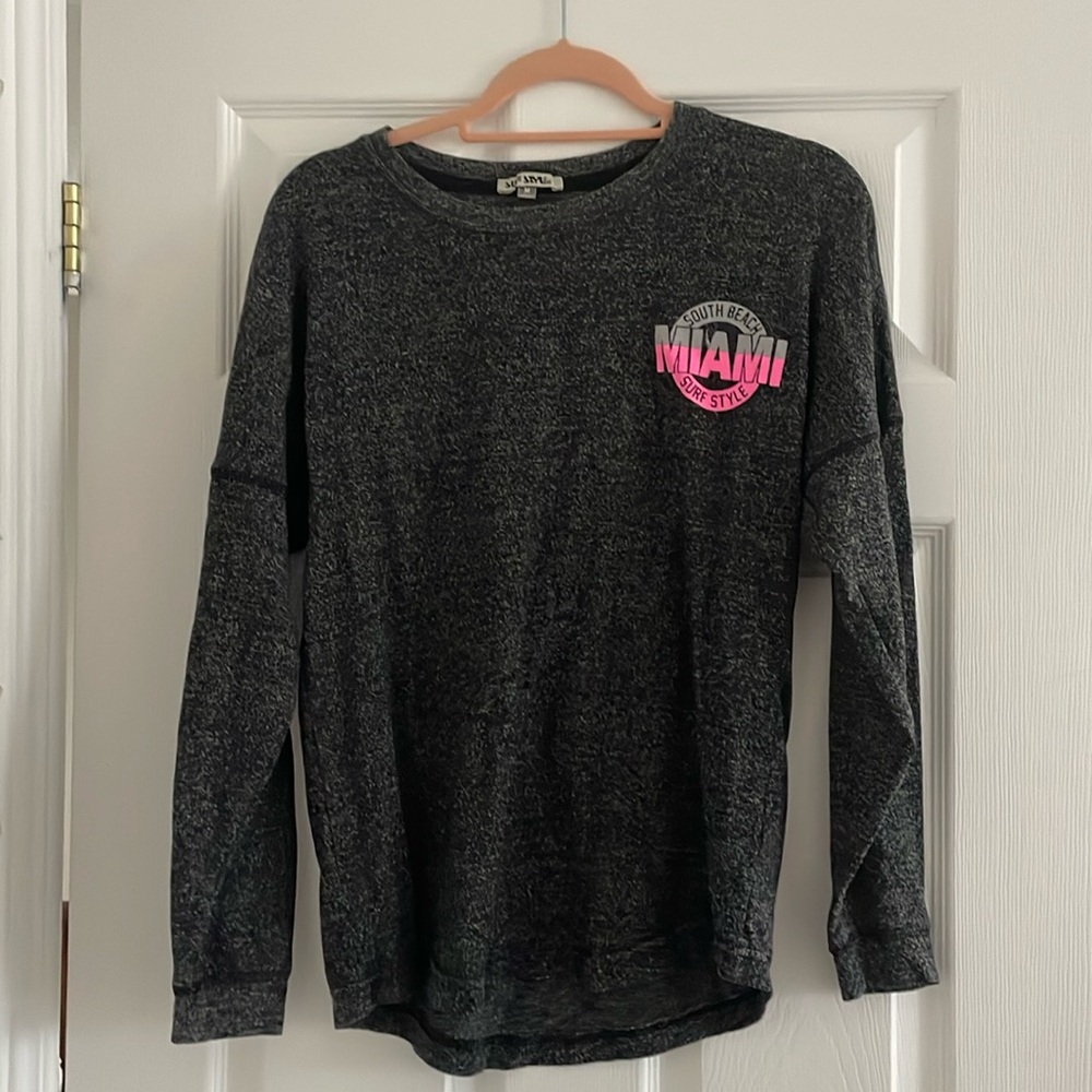 Surf style long sleeved tee